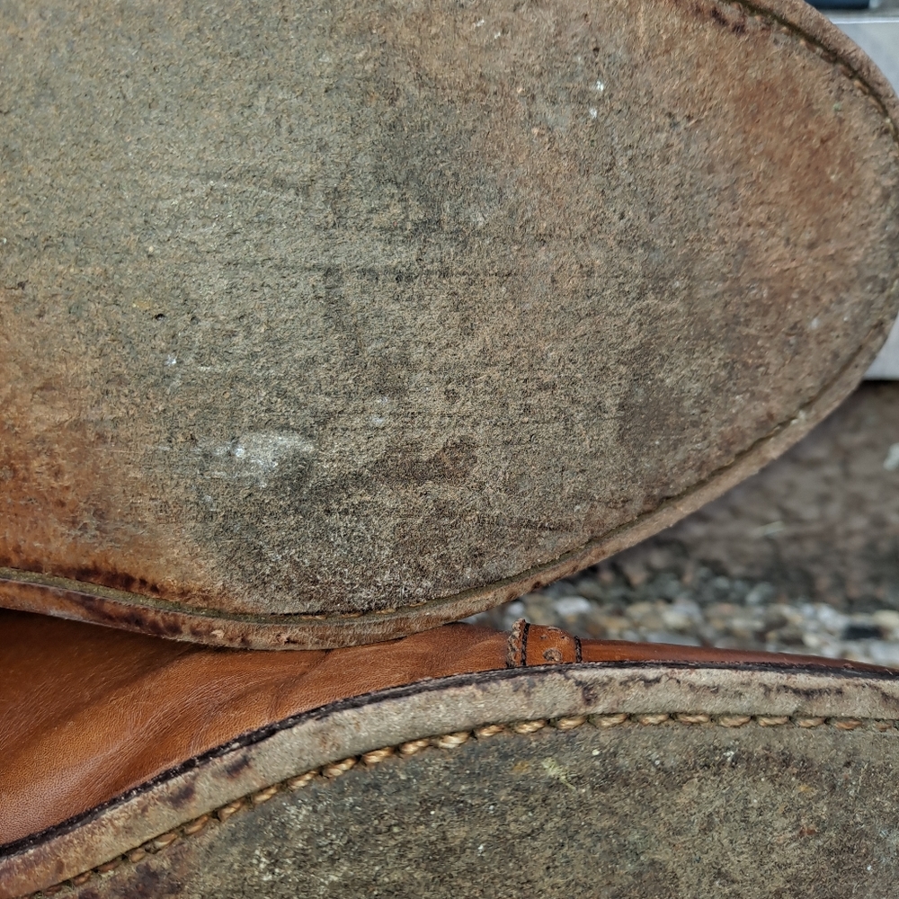 Charles Tyrwhitt Shoes, size 9. Brown in color. - Picture 4 of 14